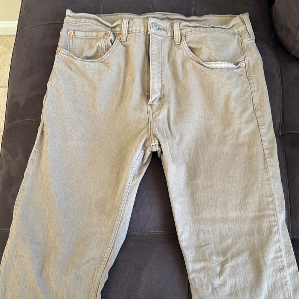 Cream colored Levi jeans